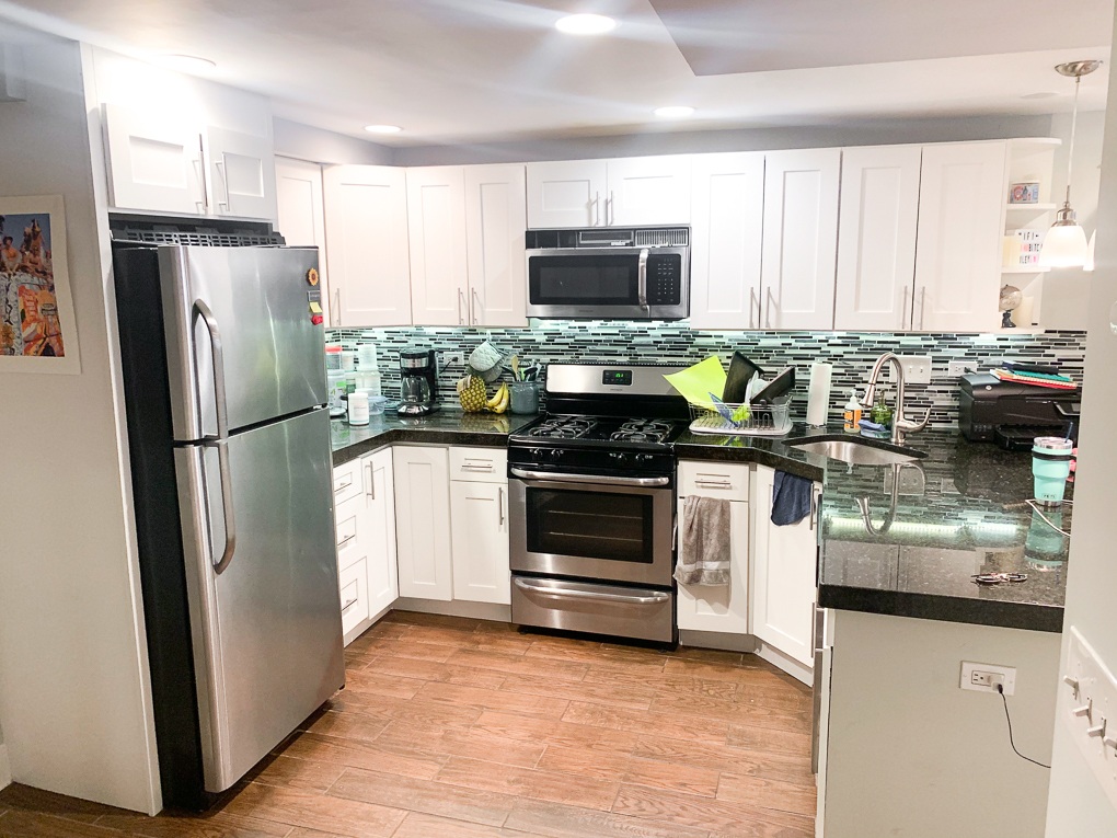 926-28 W. George St. 926 W. George St., Chicago, IL 60657 Lake View East - Leasing by Cross Street